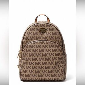 Michael Kors Brown Backpack 🤎🤎🤎